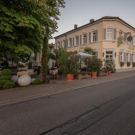 Gasthaus Buerger-Stube 凯萨斯图尔地区萨斯巴赫 外观 照片